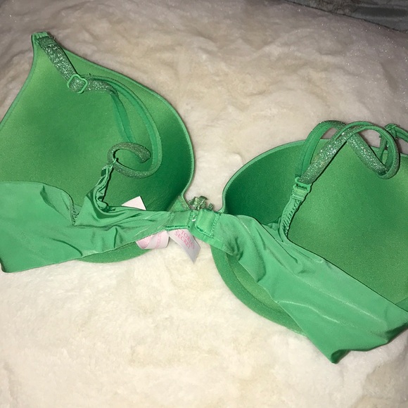 Victoria secret push up bra - Picture 2 of 4